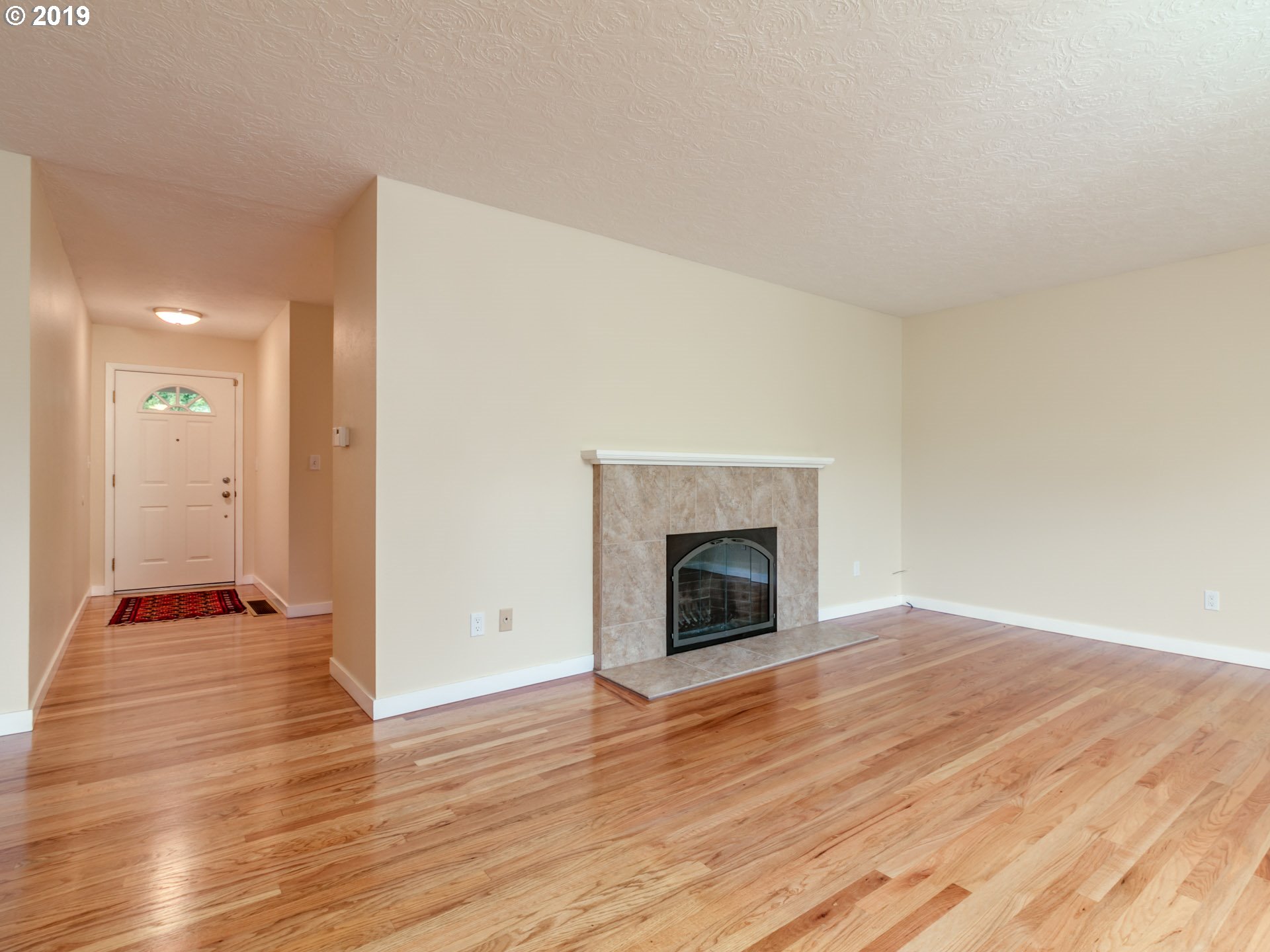 7352 Southwest Nevada Terrace Portland, OR 97219 - Photo 6 of 30 Gallery Image 6
