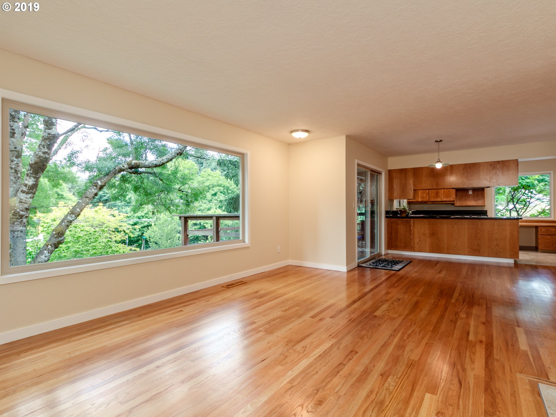 7352 Southwest Nevada Terrace Portland, OR 97219 - Photo 7 of 30 Gallery Image 7