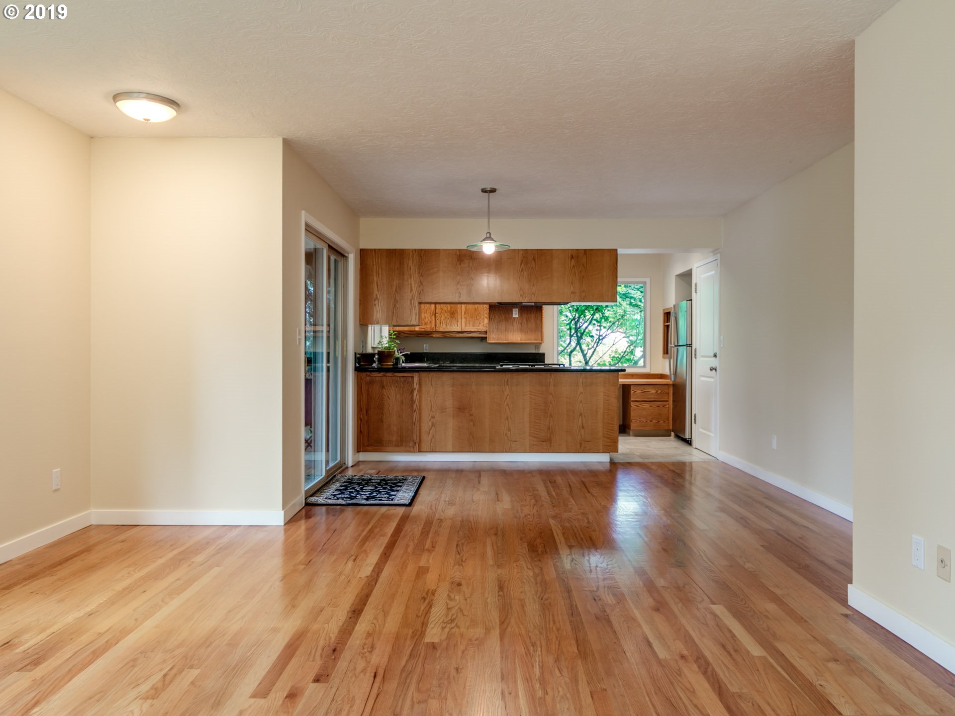 7352 Southwest Nevada Terrace Portland, OR 97219 - Photo 8 of 30 Gallery Image 8