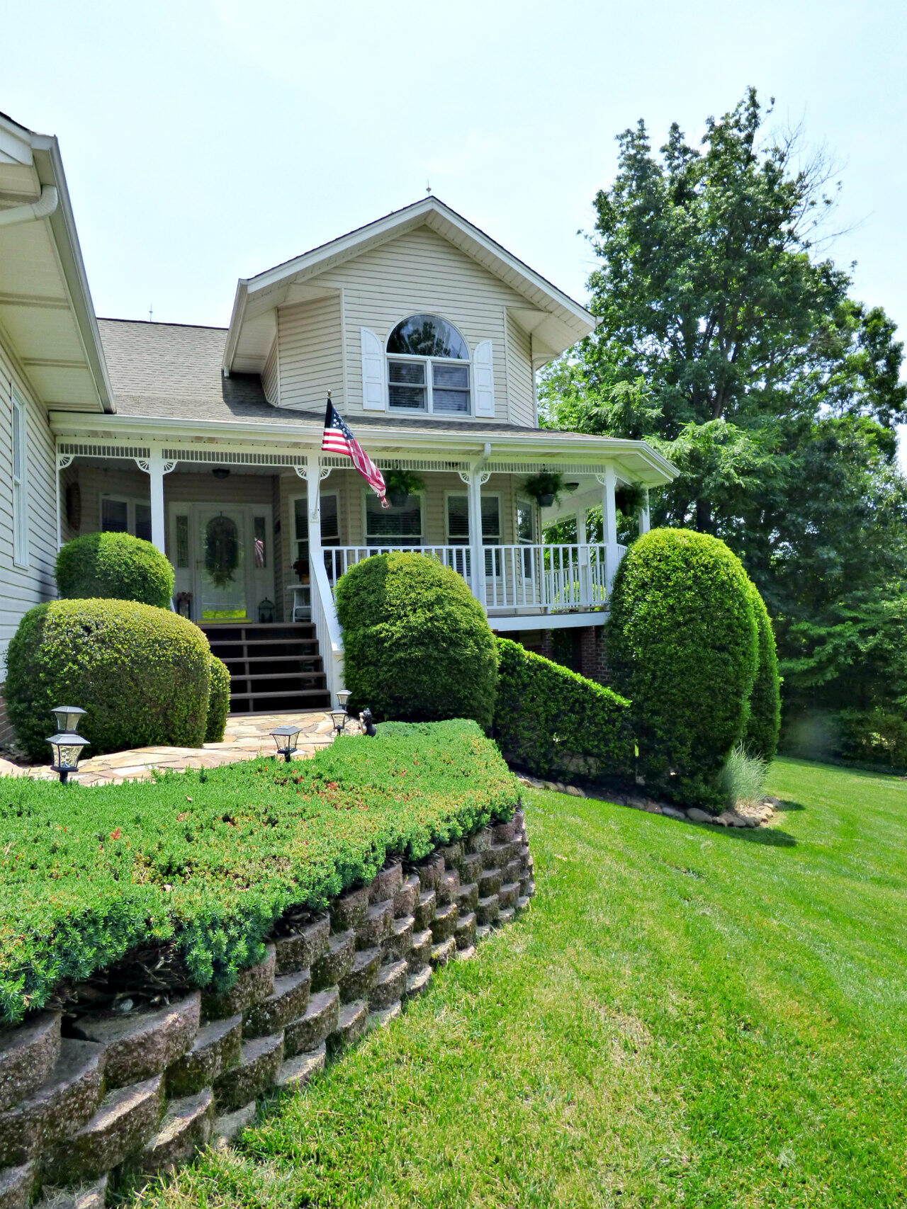 1109 Country Club Road Dandridge, TN 37725 - Photo 2 of 38 P1220833