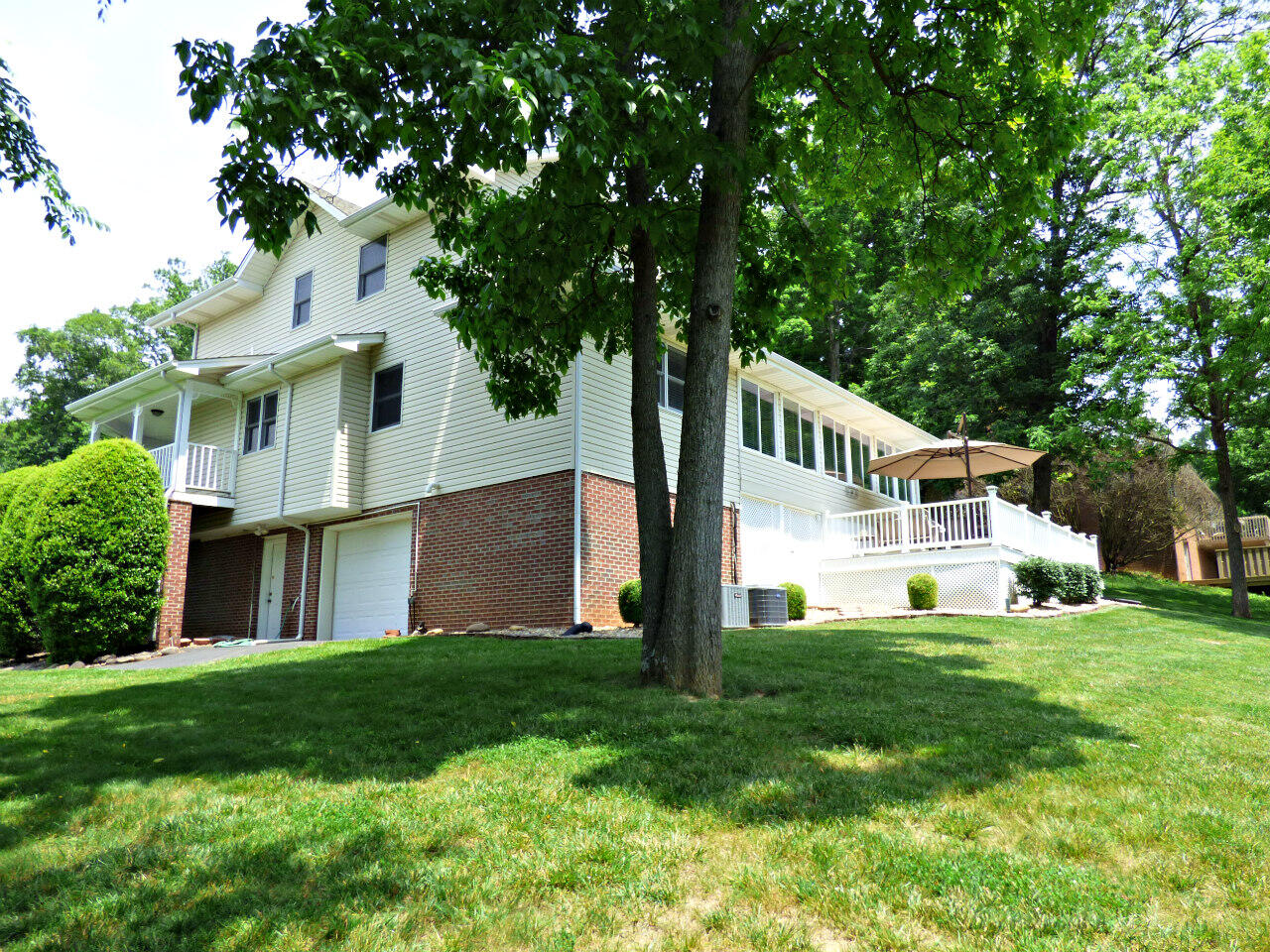 1109 Country Club Road Dandridge, TN 37725 - Photo 30 of 38 P1220838