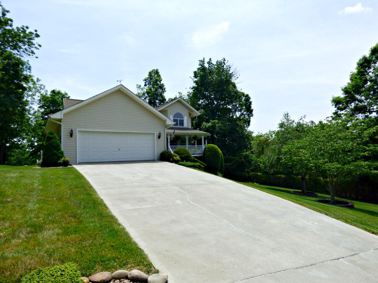1109 Country Club Road Dandridge, TN 37725 - Photo 37 of 38 P1220851
