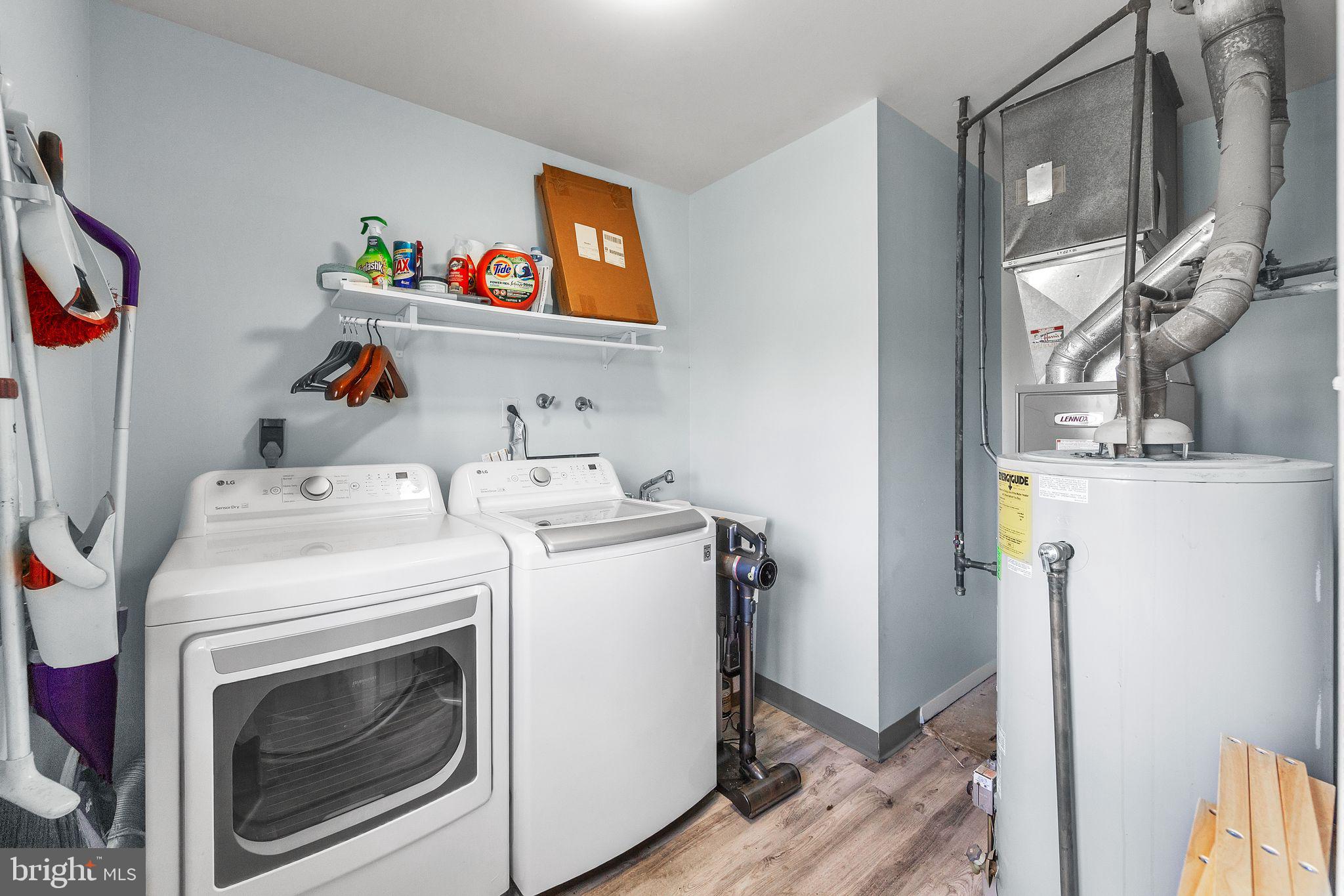 150 Red Stone Ridge Delran, NJ 08075 - Photo 28 of 28 a utility room with dryer and washer