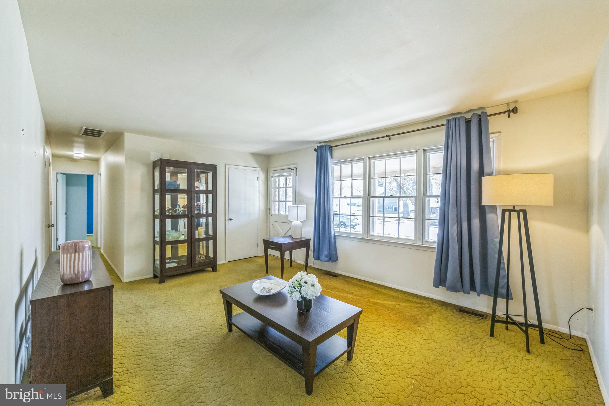 150 Red Stone Ridge Delran, NJ 08075 - Photo 10 of 28 a living room with furniture and a pool table chair