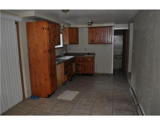 27 Hunter Road Gibsonia, PA 15044 - Photo 4 of 18 Kitchen.