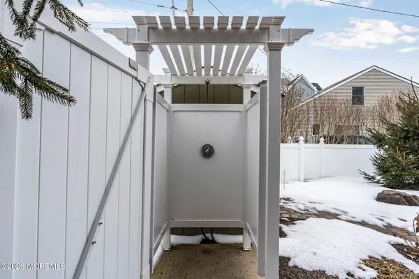 $2,499,000 | 10 Imbrie Place, Sea Bright, NJ 07760