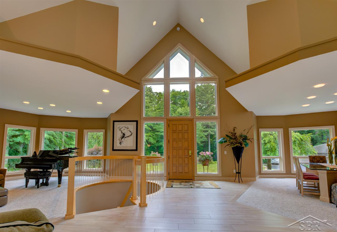 5230 North Thomas Road Freeland, MI 48623 - Photo 9 of 34