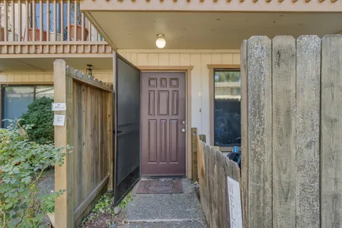 a view of entryway with a hallway