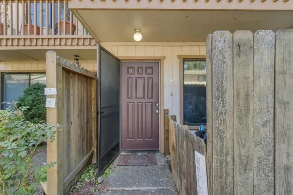 a view of entryway with a hallway