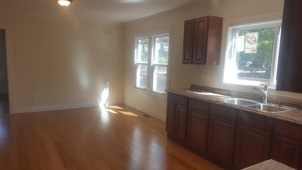 1355-1357 Worcester Street Springfield, MA 01151 - Photo 8 of 23 Gallery Image 8