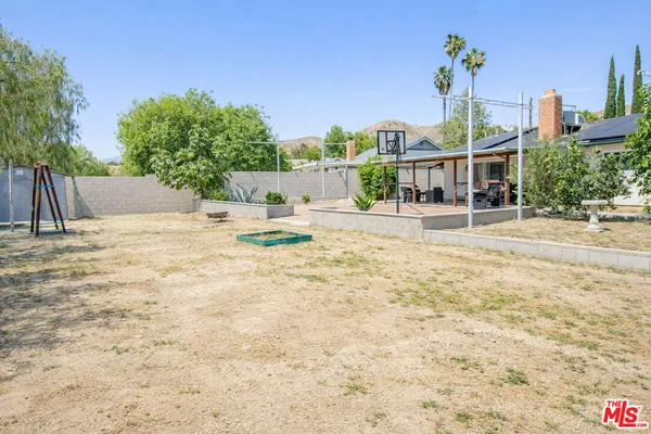 $1,179,000 | 10550 Woldrich Street, Sylmar, CA 91342