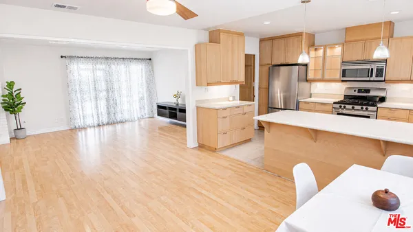 $1,179,000 | 10550 Woldrich Street, Sylmar, CA 91342