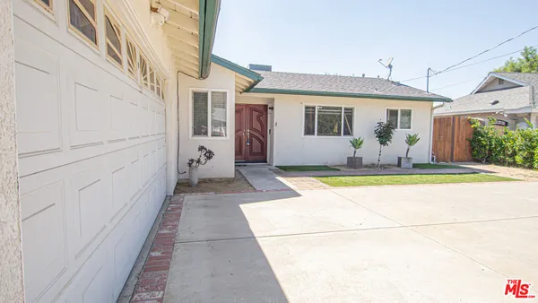$1,179,000 | 10550 Woldrich Street, Sylmar, CA 91342