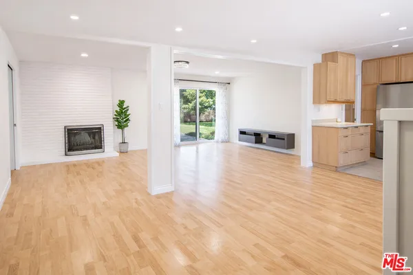 $1,179,000 | 10550 Woldrich Street, Sylmar, CA 91342