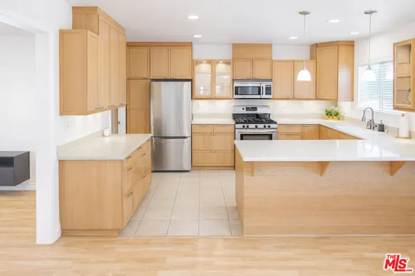 $1,179,000 | 10550 Woldrich Street, Sylmar, CA 91342