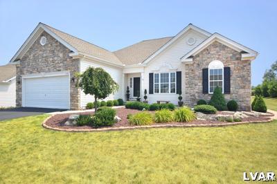 1335 Fox Ridge Easton, PA 18040 - Photo 1 of 25 Gallery Image 1