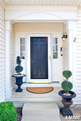 1335 Fox Ridge Easton, PA 18040 - Photo 3 of 25 Welcome Home!