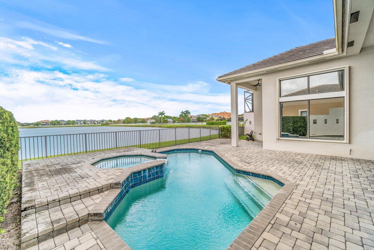 8971 Equus Circle Boynton Beach, FL 33472 - Photo 3 of 57 8971 Equus (33)