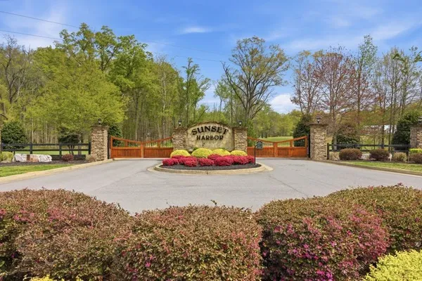 $225,000 | 7 Peaceful Point, Dandridge, TN 37725