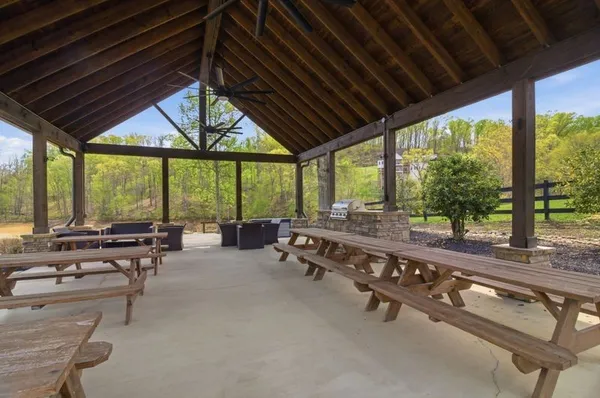 $225,000 | 7 Peaceful Point, Dandridge, TN 37725