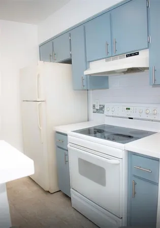 $1,400 | 5877 Windhover Drive, Unit A010, Orlando, FL 32819