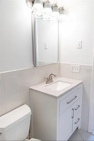 $1,400 | 5877 Windhover Drive, Unit A010, Orlando, FL 32819