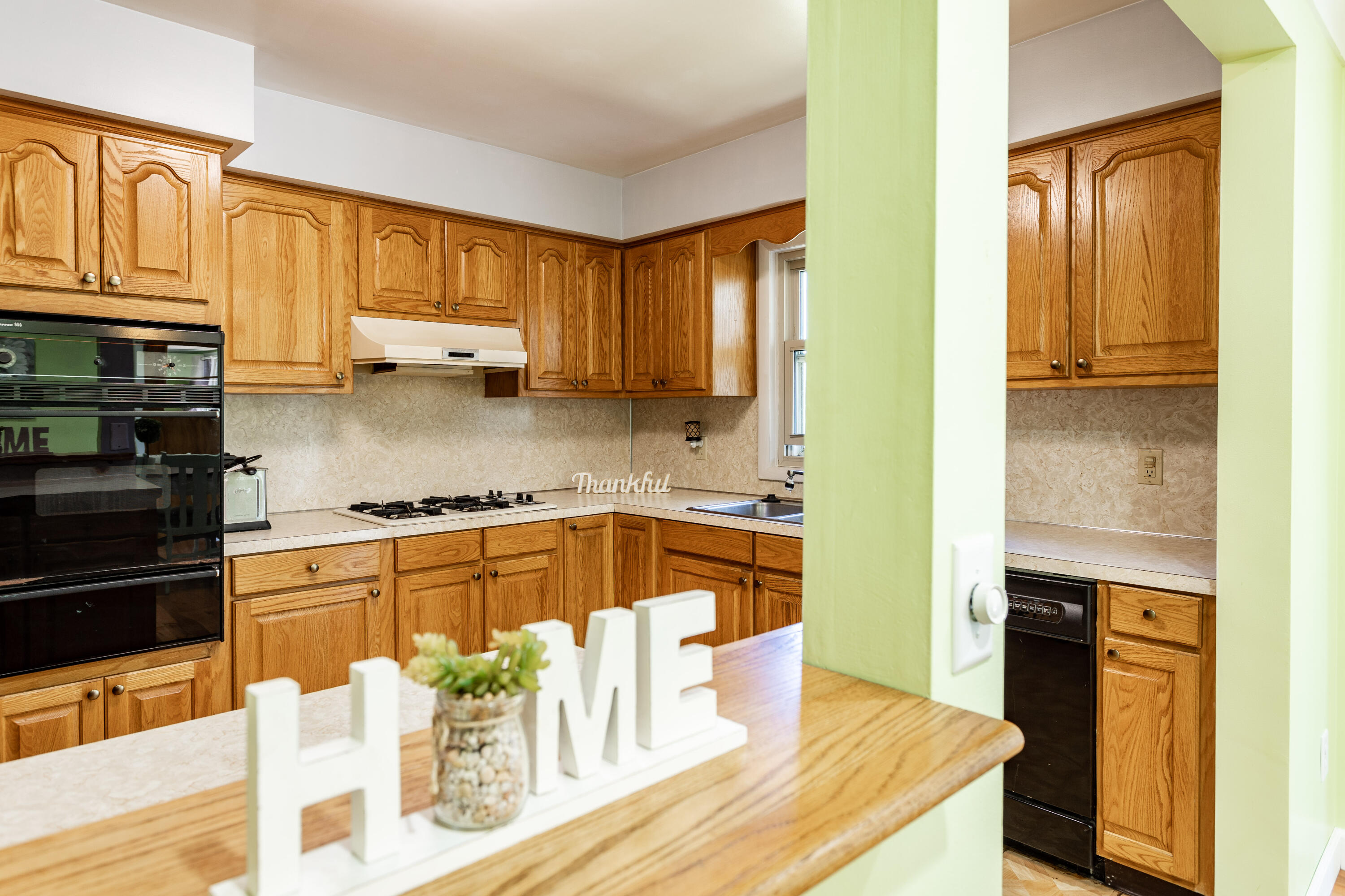 3751 Sargent Road Jackson, MI 49201 - Photo 11 of 34 0N0A7024-2