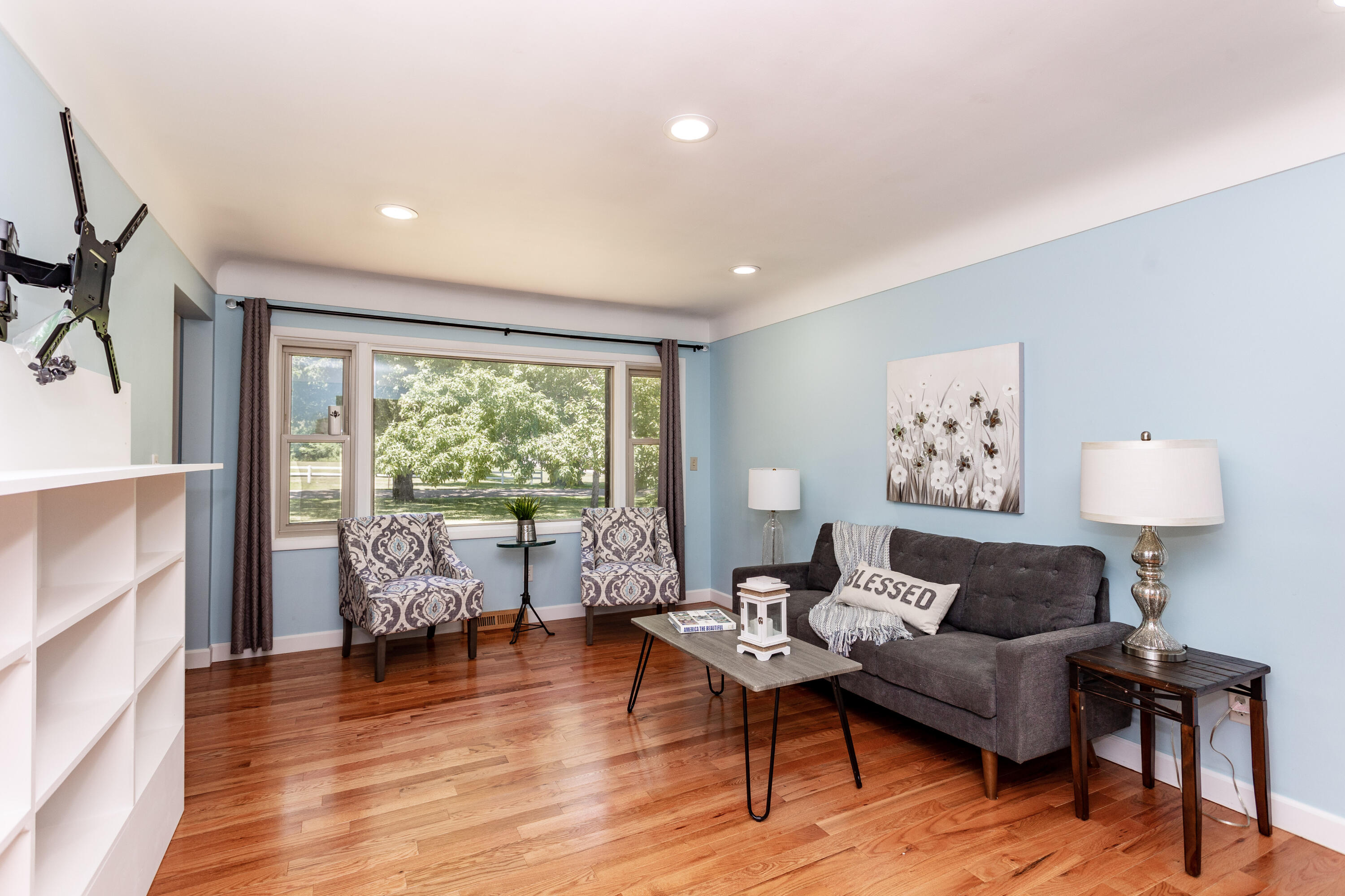 3751 Sargent Road Jackson, MI 49201 - Photo 3 of 34 0N0A7032-2-Edit