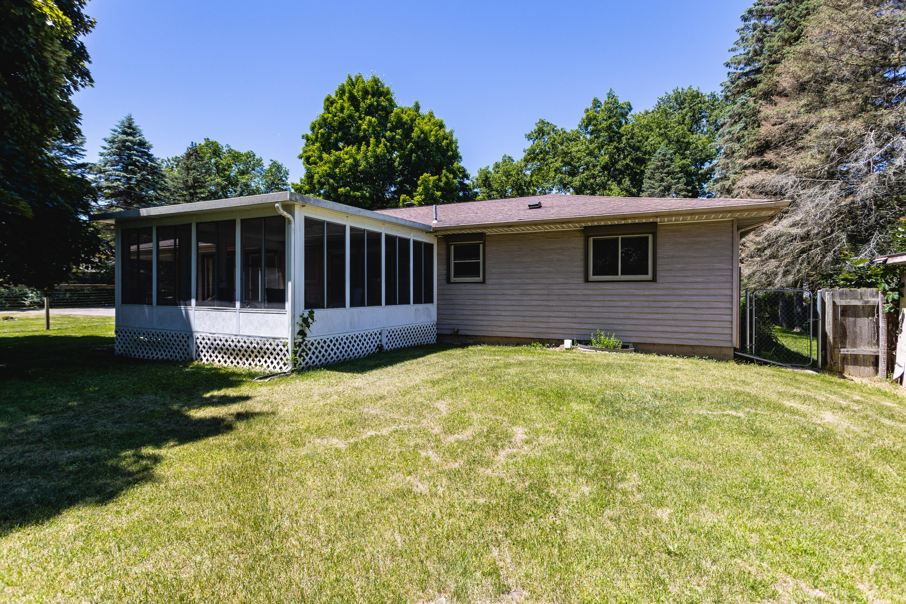 3751 Sargent Road Jackson, MI 49201 - Photo 33 of 34 0N0A7013
