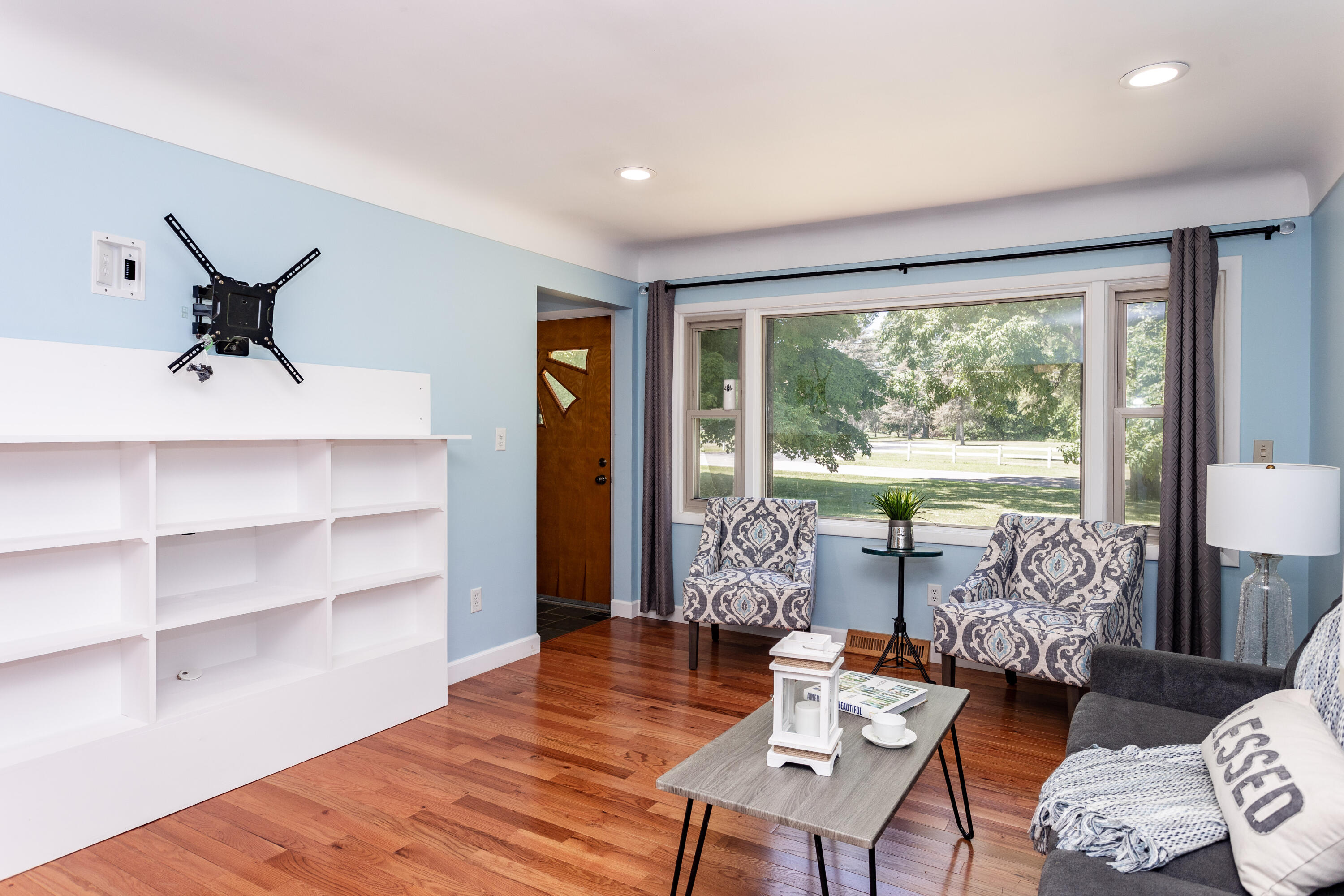3751 Sargent Road Jackson, MI 49201 - Photo 4 of 34 0N0A7033-2-Edit