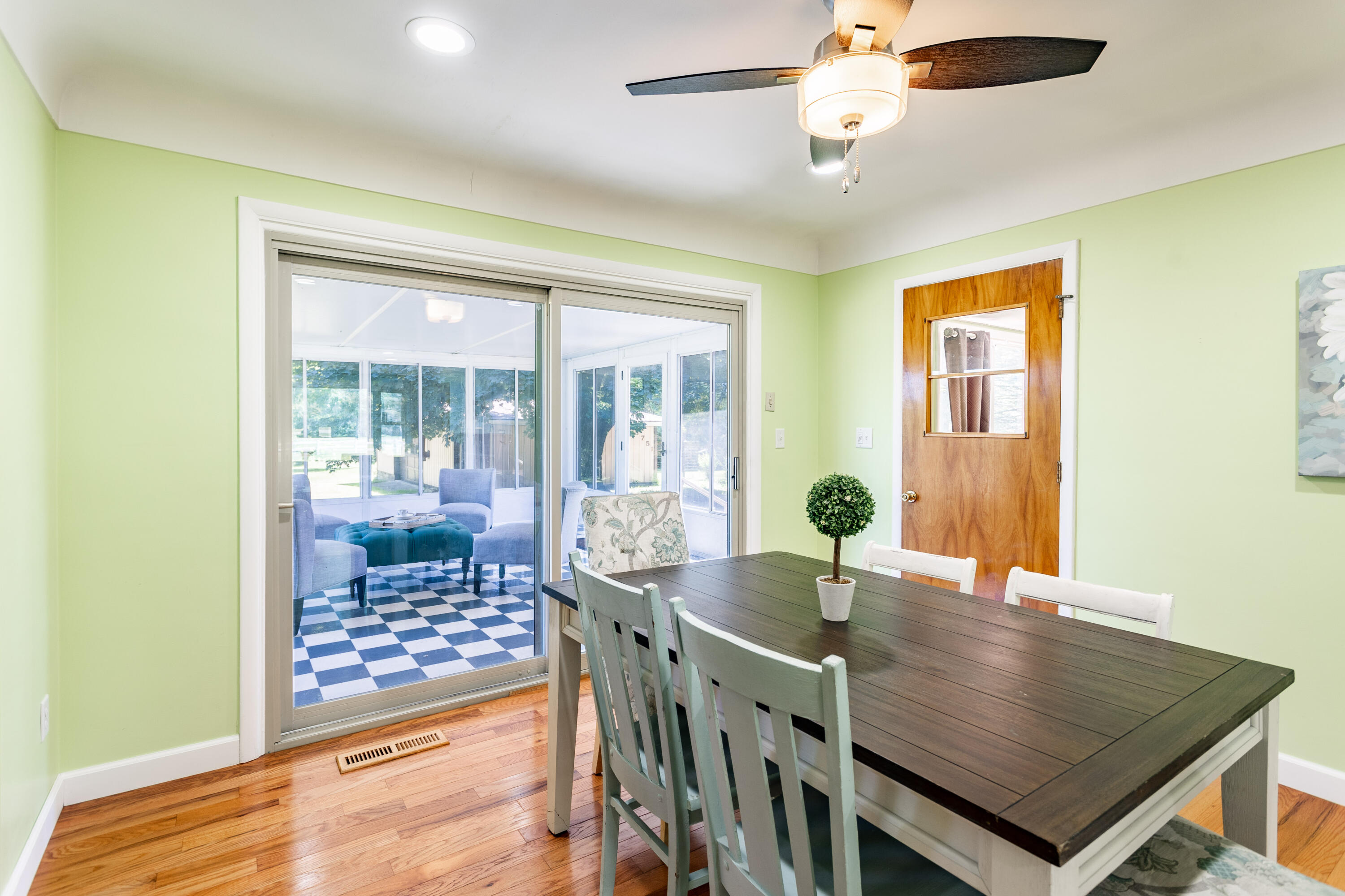 3751 Sargent Road Jackson, MI 49201 - Photo 10 of 34 0N0A7021-2-HDR-Edit