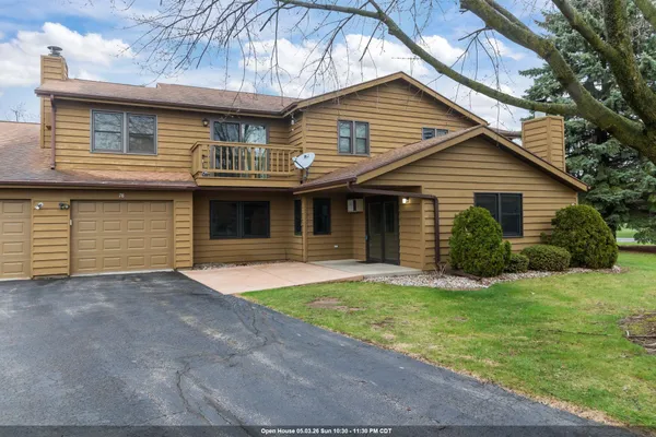 $189,900 | 975 Manor Drive, Unit 78, Neenah, WI 54956
