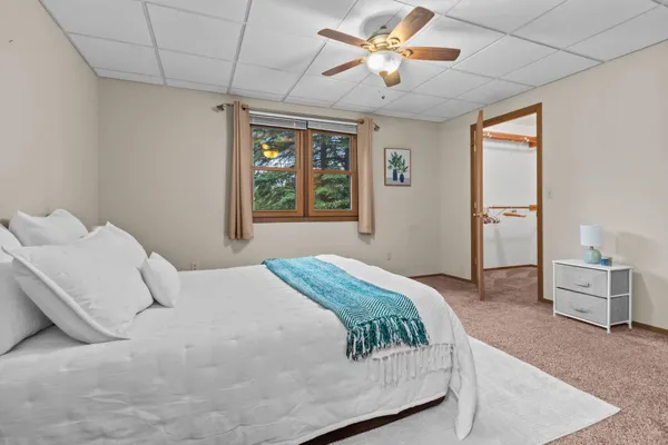 $189,900 | 975 Manor Drive, Unit 78, Neenah, WI 54956