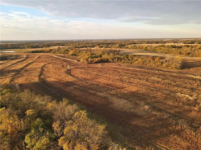 $499,500 | 250th Street, Jameson, MO 64647