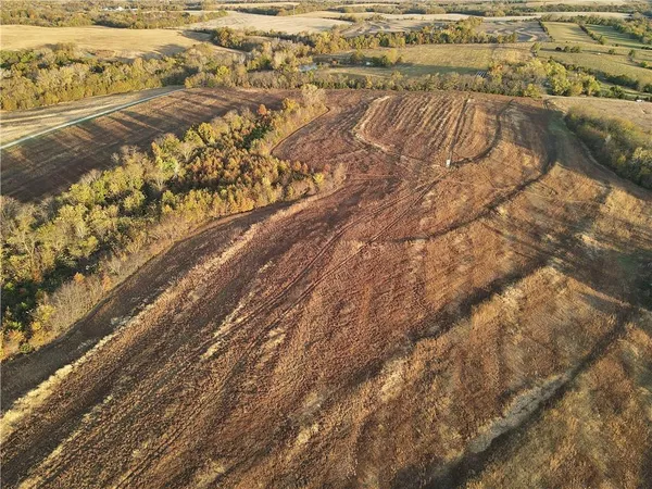 $499,500 | 250th Street, Jameson, MO 64647