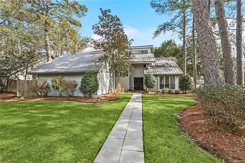 $525,000 | 120 Beau Pre Drive, Mandeville, LA 70471