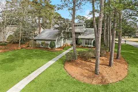 $525,000 | 120 Beau Pre Drive, Mandeville, LA 70471