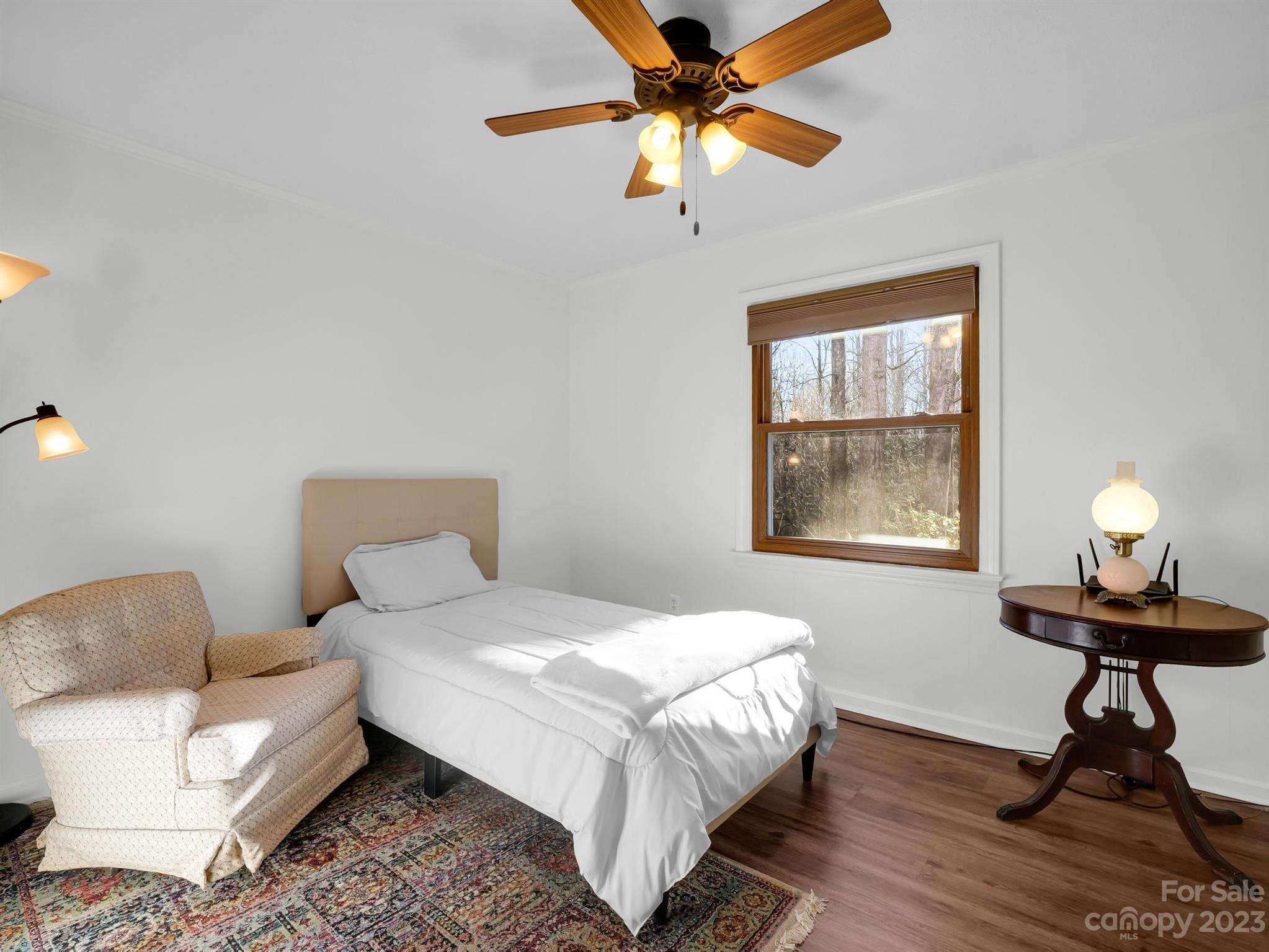 1223 Kanuga Ridge Road Hendersonville, NC 28739 - Photo 14 of 32 Gallery Image 14