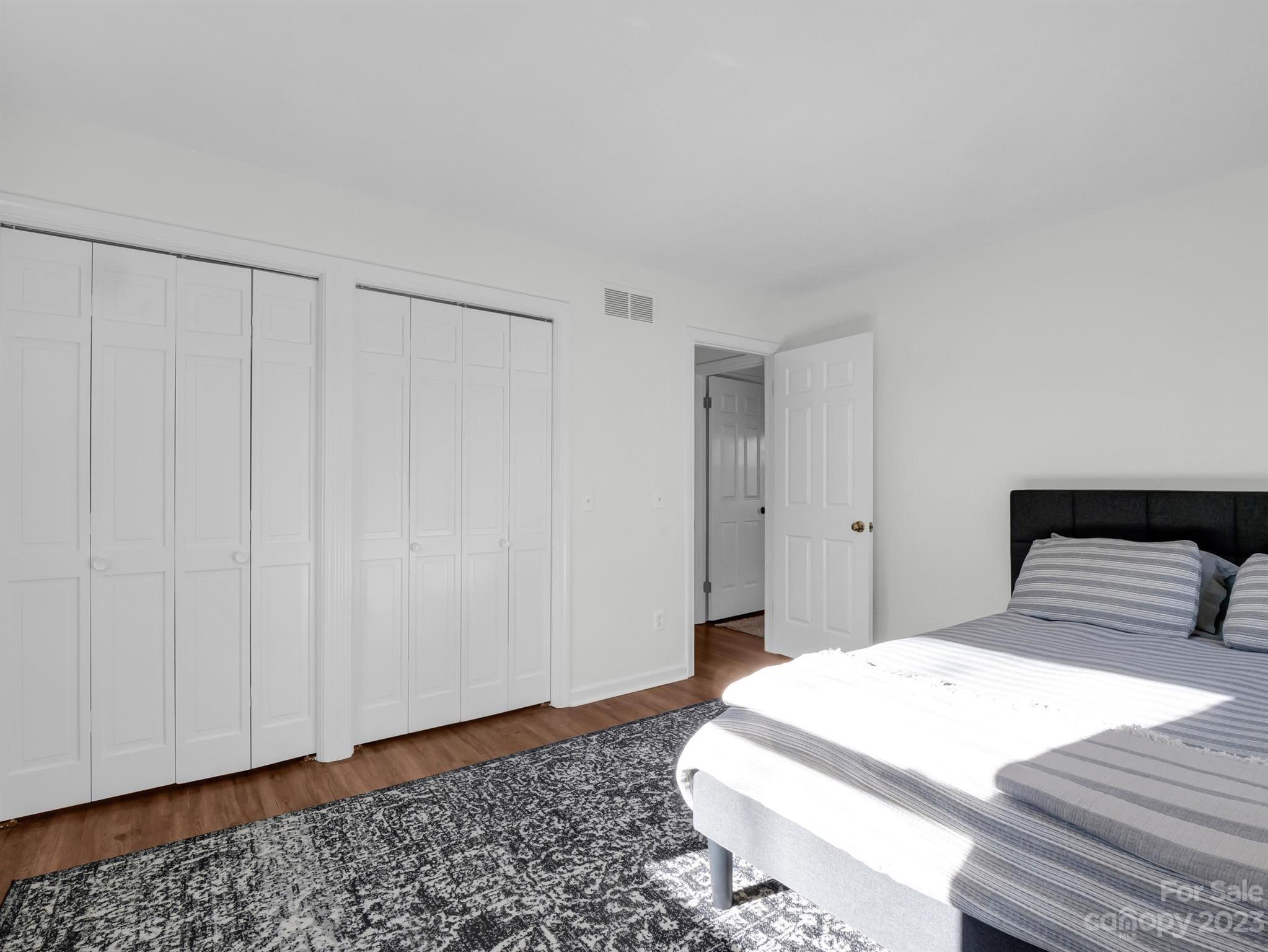 1223 Kanuga Ridge Road Hendersonville, NC 28739 - Photo 16 of 32 Gallery Image 16