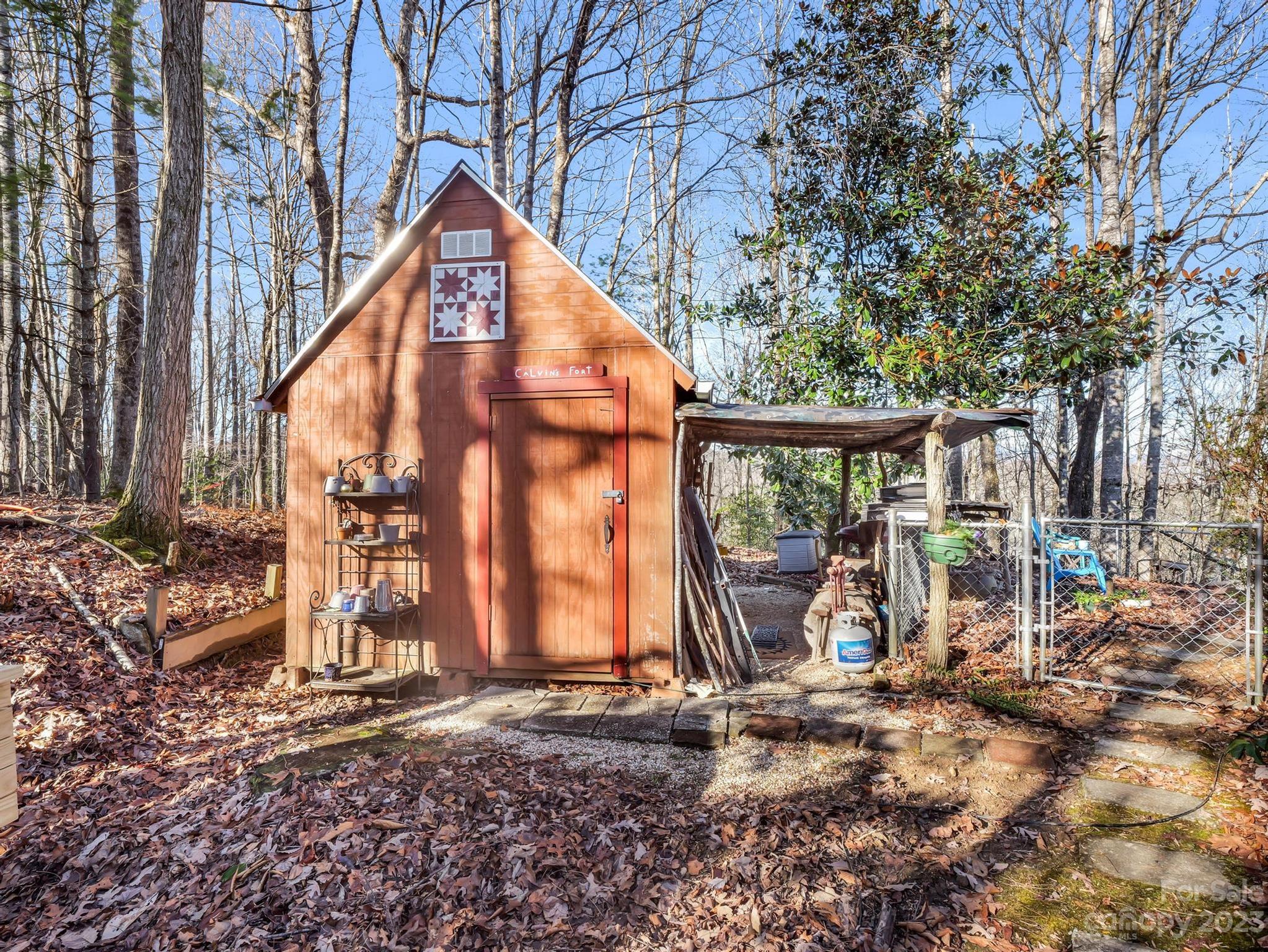 1223 Kanuga Ridge Road Hendersonville, NC 28739 - Photo 6 of 32 Gallery Image 6