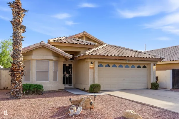 $2,100 | 8431 West Wethersfield Road, Peoria, AZ 85381