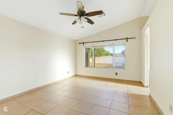 $2,100 | 8431 West Wethersfield Road, Peoria, AZ 85381