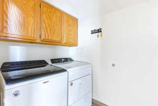 $2,100 | 8431 West Wethersfield Road, Peoria, AZ 85381