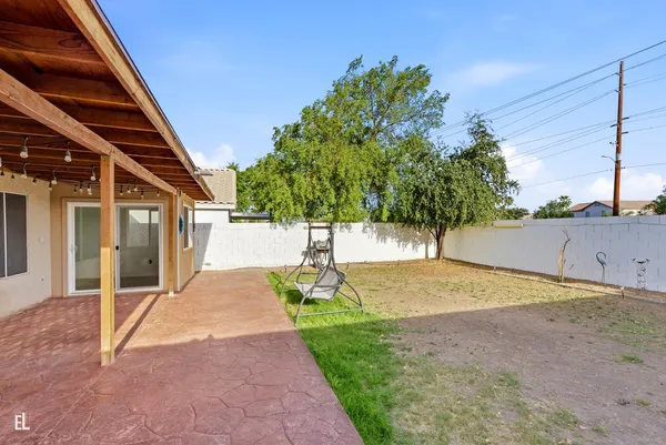 $2,100 | 8431 West Wethersfield Road, Peoria, AZ 85381