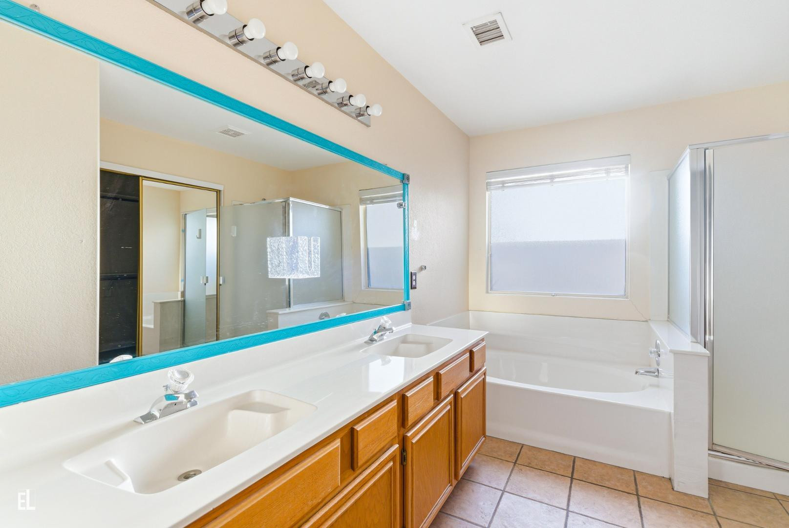 8431 West Wethersfield Road Peoria, AZ 85381 - Photo 21 of 28 Photo #33