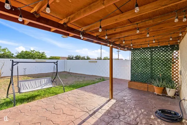$2,100 | 8431 West Wethersfield Road, Peoria, AZ 85381