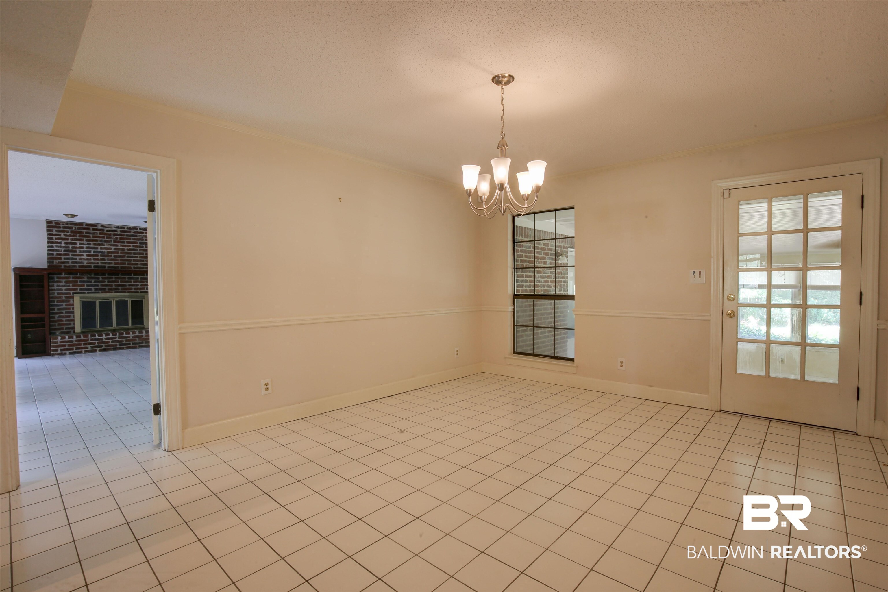 409 Santa Rosa Avenue Daphne, AL 36526 - Photo 7 of 33