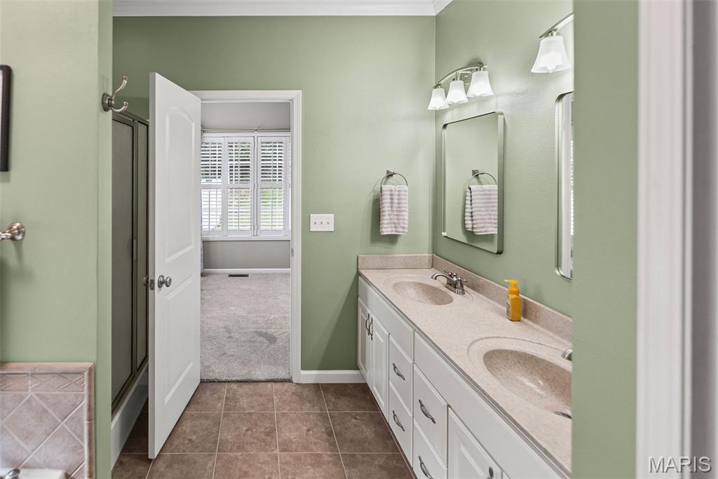 100 Windsor Drive Alton, IL 62002 - Photo 23 of 51