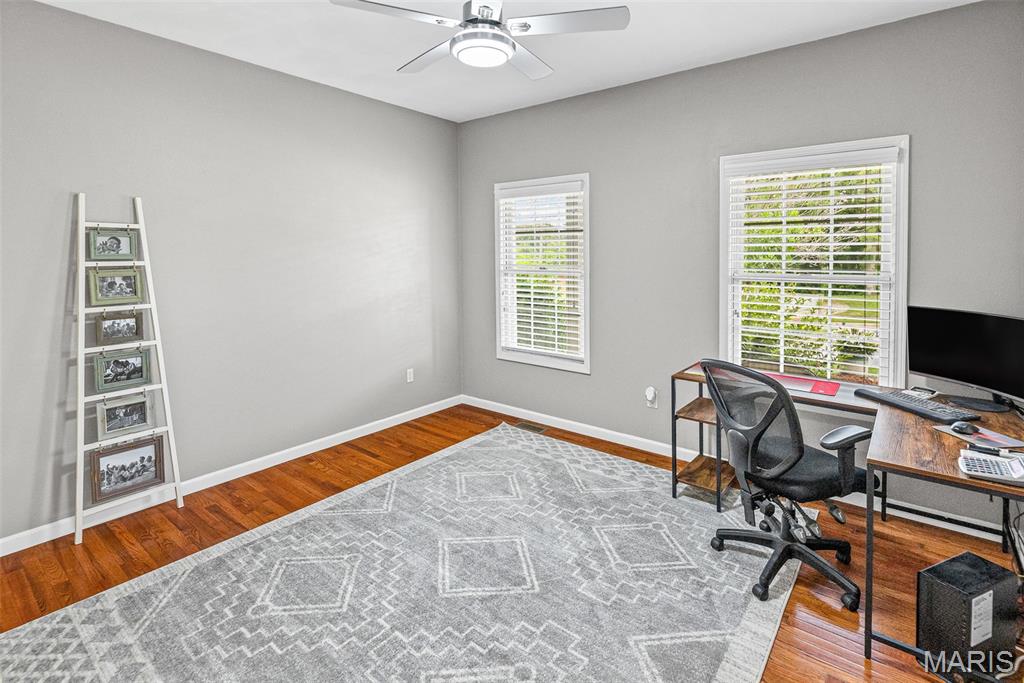 100 Windsor Drive Alton, IL 62002 - Photo 25 of 51