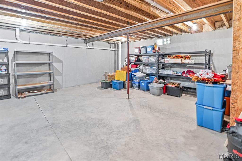 100 Windsor Drive Alton, IL 62002 - Photo 35 of 51